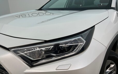 Toyota RAV4, 2020 год, 3 700 000 рублей, 8 фотография