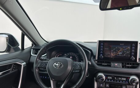 Toyota RAV4, 2020 год, 3 700 000 рублей, 13 фотография
