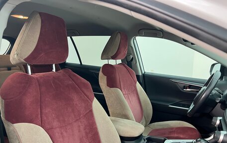 Toyota RAV4, 2020 год, 3 700 000 рублей, 16 фотография