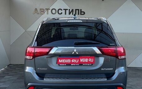 Mitsubishi Outlander III рестайлинг 3, 2019 год, 1 929 000 рублей, 9 фотография