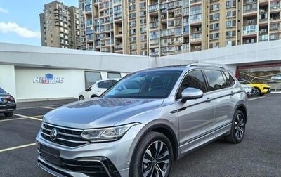 Volkswagen Tiguan II, 2021 год, 2 000 000 рублей, 1 фотография