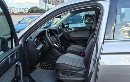 Volkswagen Tiguan II, 2021 год, 2 000 000 рублей, 9 фотография