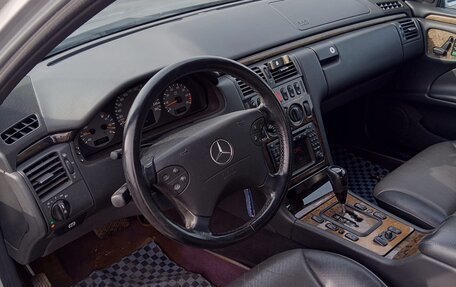 Mercedes-Benz E-Класс, 2000 год, 620 000 рублей, 7 фотография