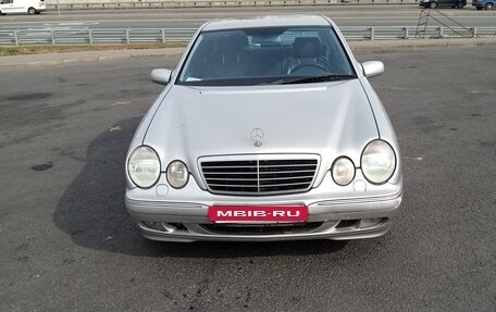 Mercedes-Benz E-Класс, 2000 год, 620 000 рублей, 4 фотография