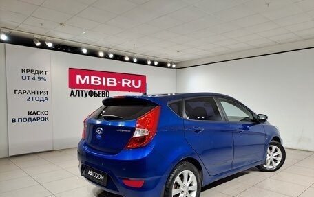 Hyundai Solaris II рестайлинг, 2011 год, 727 000 рублей, 5 фотография
