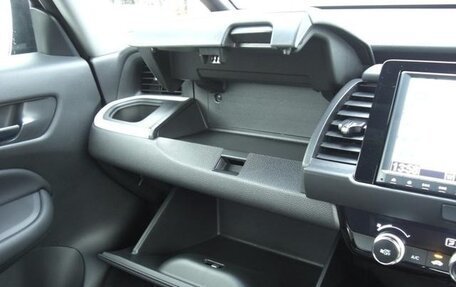 Honda Fit, 2021 год, 1 000 000 рублей, 20 фотография