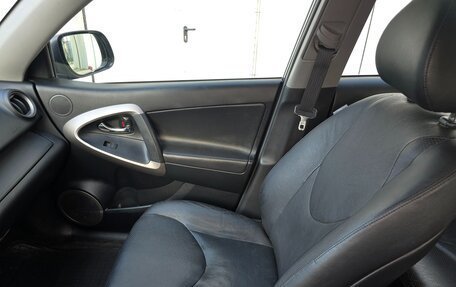 Toyota RAV4, 2008 год, 1 030 000 рублей, 21 фотография