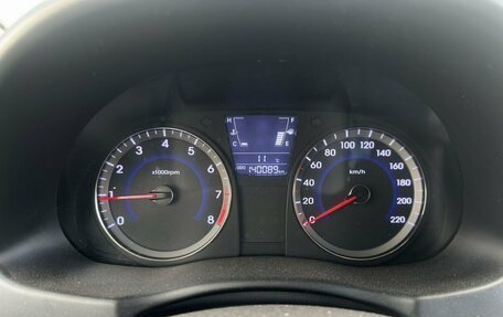Hyundai Solaris II рестайлинг, 2013 год, 850 000 рублей, 9 фотография
