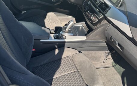 BMW 3 серия, 2017 год, 2 220 000 рублей, 14 фотография