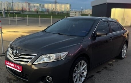 Toyota Camry, 2010 год, 1 050 000 рублей, 4 фотография