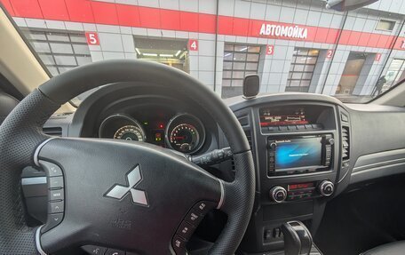 Mitsubishi Pajero IV, 2013 год, 2 500 000 рублей, 12 фотография