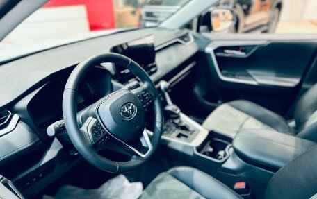 Toyota RAV4, 2025 год, 4 050 000 рублей, 6 фотография