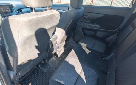 Mitsubishi Outlander III рестайлинг 3, 2013 год, 1 270 000 рублей, 11 фотография