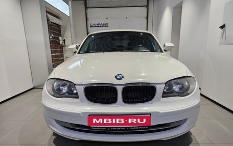 BMW 1 серия, 2010 год, 559 000 рублей, 2 фотография