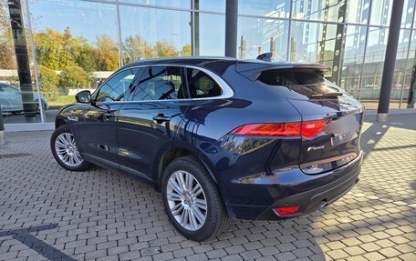 Jaguar F-Pace, 2017 год, 2 800 000 рублей, 3 фотография