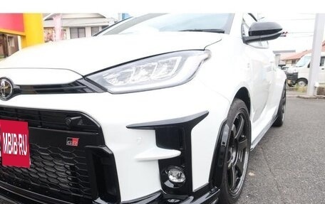 Toyota Yaris, 2022 год, 2 250 007 рублей, 14 фотография