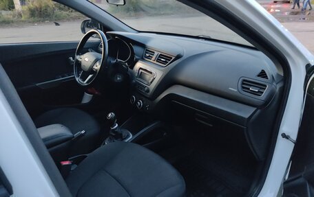KIA Rio III рестайлинг, 2014 год, 950 000 рублей, 13 фотография