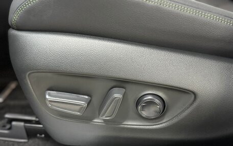 Toyota RAV4, 2025 год, 4 390 000 рублей, 16 фотография