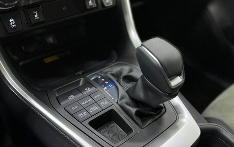 Toyota RAV4, 2025 год, 4 390 000 рублей, 12 фотография
