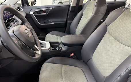 Toyota RAV4, 2025 год, 4 390 000 рублей, 19 фотография