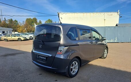 Honda Freed I, 2013 год, 949 000 рублей, 6 фотография