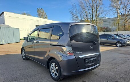 Honda Freed I, 2013 год, 949 000 рублей, 8 фотография