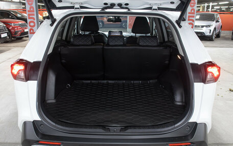 Toyota RAV4, 2021 год, 2 998 000 рублей, 10 фотография