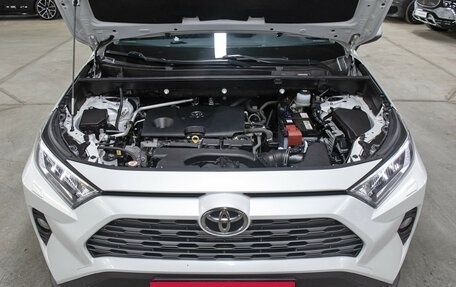 Toyota RAV4, 2021 год, 2 998 000 рублей, 9 фотография