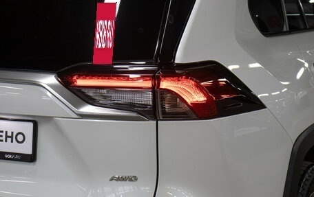 Toyota RAV4, 2021 год, 2 998 000 рублей, 24 фотография