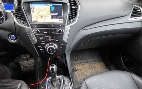 Hyundai Santa Fe III рестайлинг, 2017 год, 1 900 000 рублей, 8 фотография