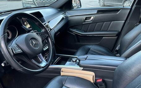 Mercedes-Benz E-Класс, 2015 год, 1 950 000 рублей, 10 фотография