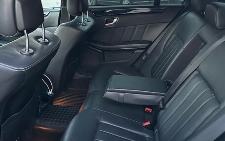 Mercedes-Benz E-Класс, 2015 год, 1 950 000 рублей, 11 фотография