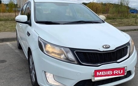KIA Rio III рестайлинг, 2013 год, 790 000 рублей, 7 фотография