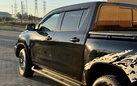 Toyota Hilux VIII, 2022 год, 5 200 000 рублей, 4 фотография