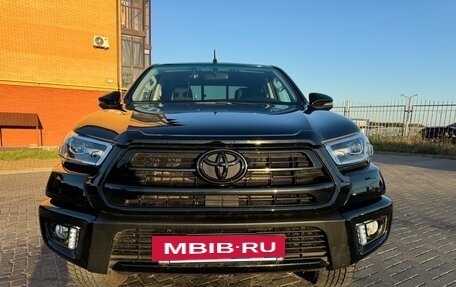 Toyota Hilux VIII, 2022 год, 5 200 000 рублей, 3 фотография