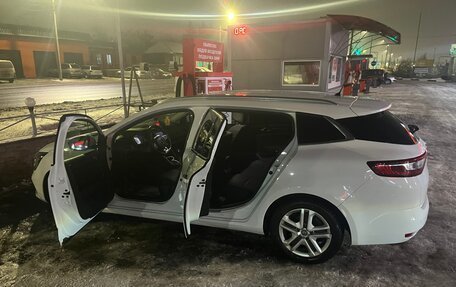 Renault Megane IV, 2018 год, 1 680 000 рублей, 4 фотография