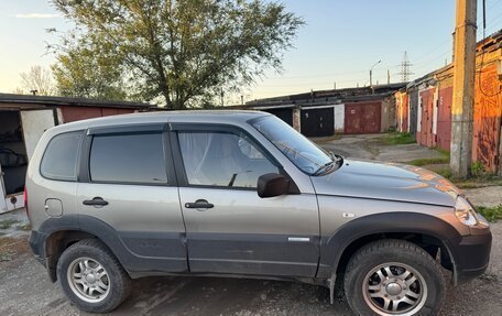 Chevrolet Niva I рестайлинг, 2011 год, 650 000 рублей, 2 фотография