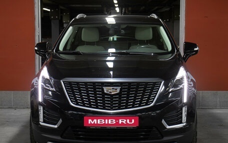 Cadillac XT5 I рестайлинг, 2021 год, 3 298 000 рублей, 2 фотография