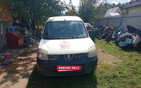 Peugeot Partner II рестайлинг 2, 2010 год, 300 000 рублей, 2 фотография