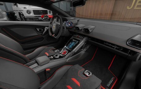 Lamborghini Huracán, 2020 год, 33 500 000 рублей, 24 фотография