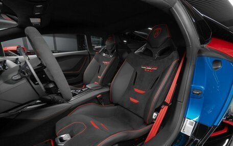 Lamborghini Huracán, 2020 год, 33 500 000 рублей, 23 фотография