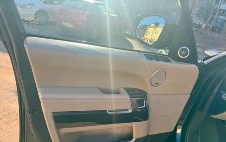 Land Rover Range Rover IV рестайлинг, 2015 год, 5 000 000 рублей, 16 фотография