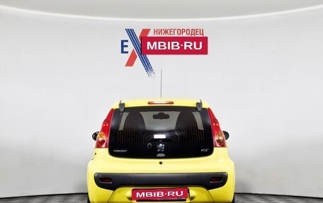 Peugeot 107 I рестайлинг, 2011 год, 369 000 рублей, 5 фотография