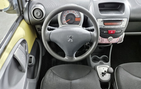 Peugeot 107 I рестайлинг, 2011 год, 369 000 рублей, 15 фотография