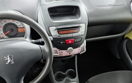 Peugeot 107 I рестайлинг, 2011 год, 369 000 рублей, 16 фотография