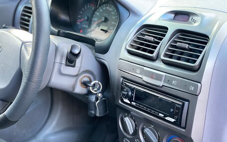 Hyundai Accent II, 2004 год, 550 000 рублей, 13 фотография