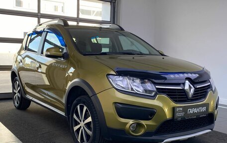Renault Sandero II рестайлинг, 2015 год, 619 000 рублей, 3 фотография