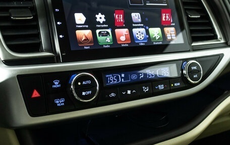 Toyota Highlander III, 2014 год, 3 199 700 рублей, 22 фотография