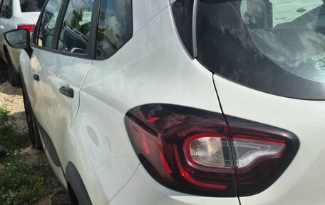 Renault Kaptur I рестайлинг, 2018 год, 953 000 рублей, 3 фотография
