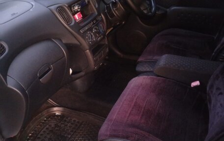 Toyota FunCargo, 2004 год, 620 000 рублей, 15 фотография